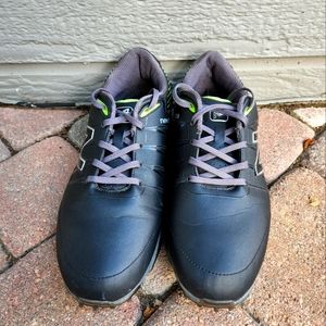 New Balance golf shoes